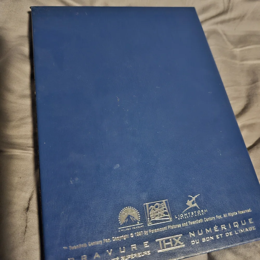 Digitally mastered special‎ collectors edition Titanic in very good condition - Picture 2 of 6